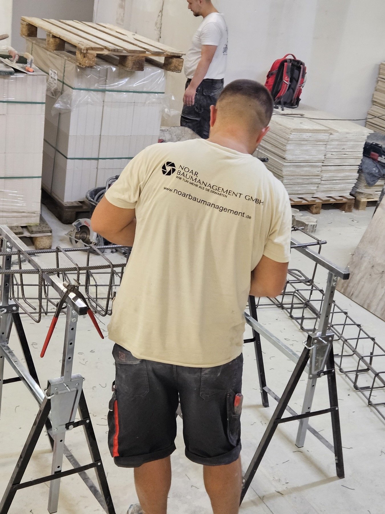 Vormontage und Kontrolle von Stahlbauteilen